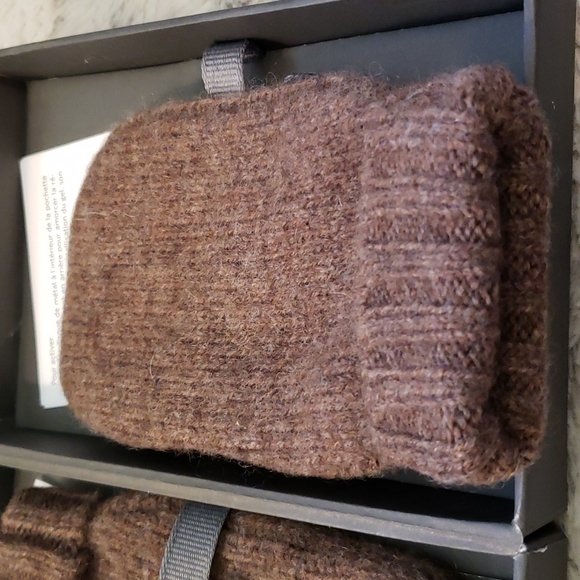 New In Box Restoration Hardware Mini Cashmere Warmers - Picture 4 of 4